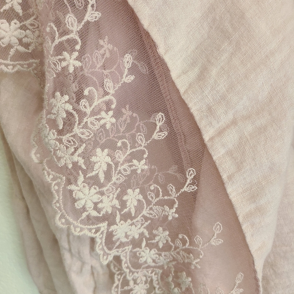 Stella Martini 2X Blush Pink Lace Hem Blouse - Picture 5 of 8